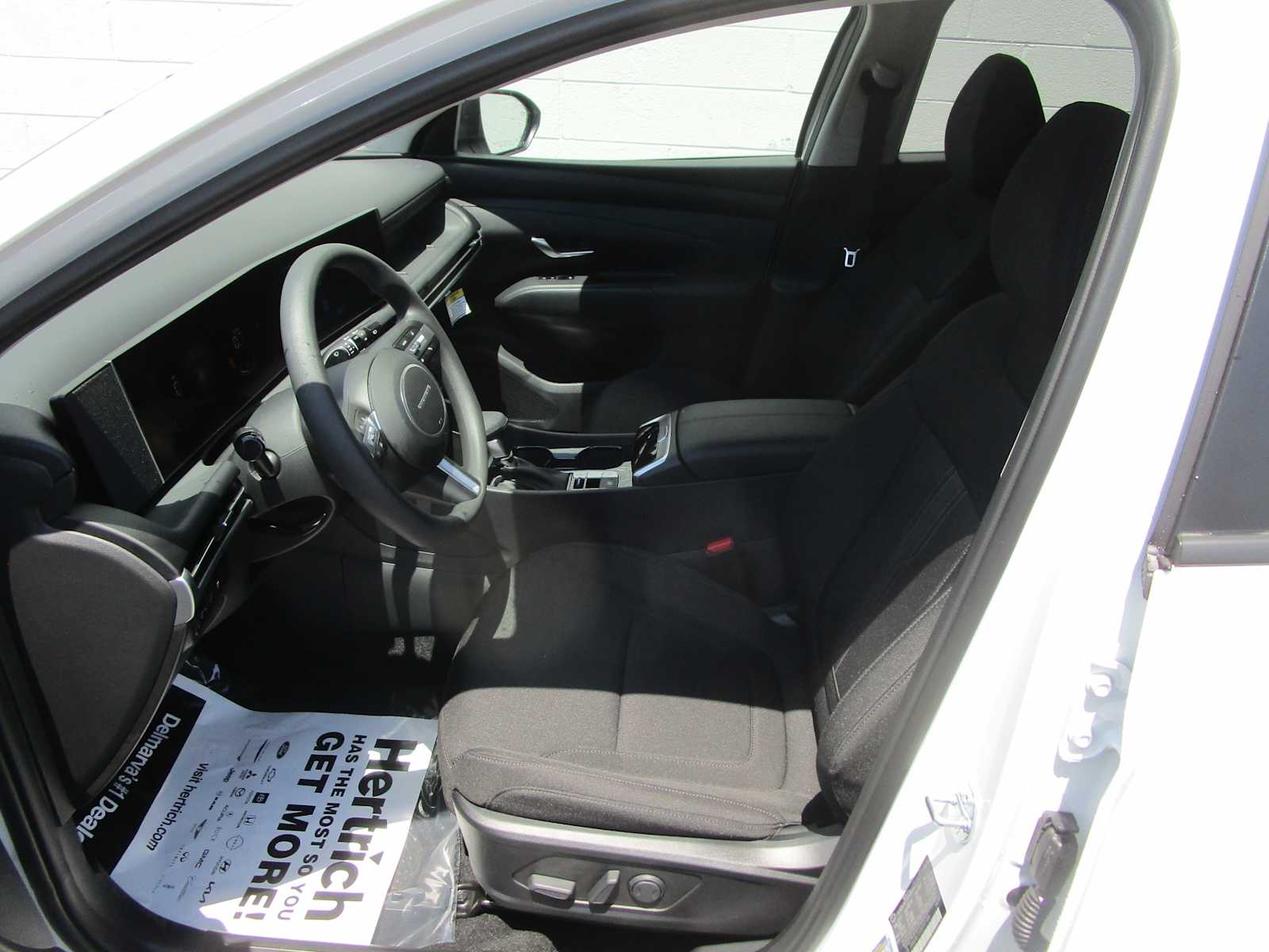 2025 Hyundai Tucson SEL - Photo 12