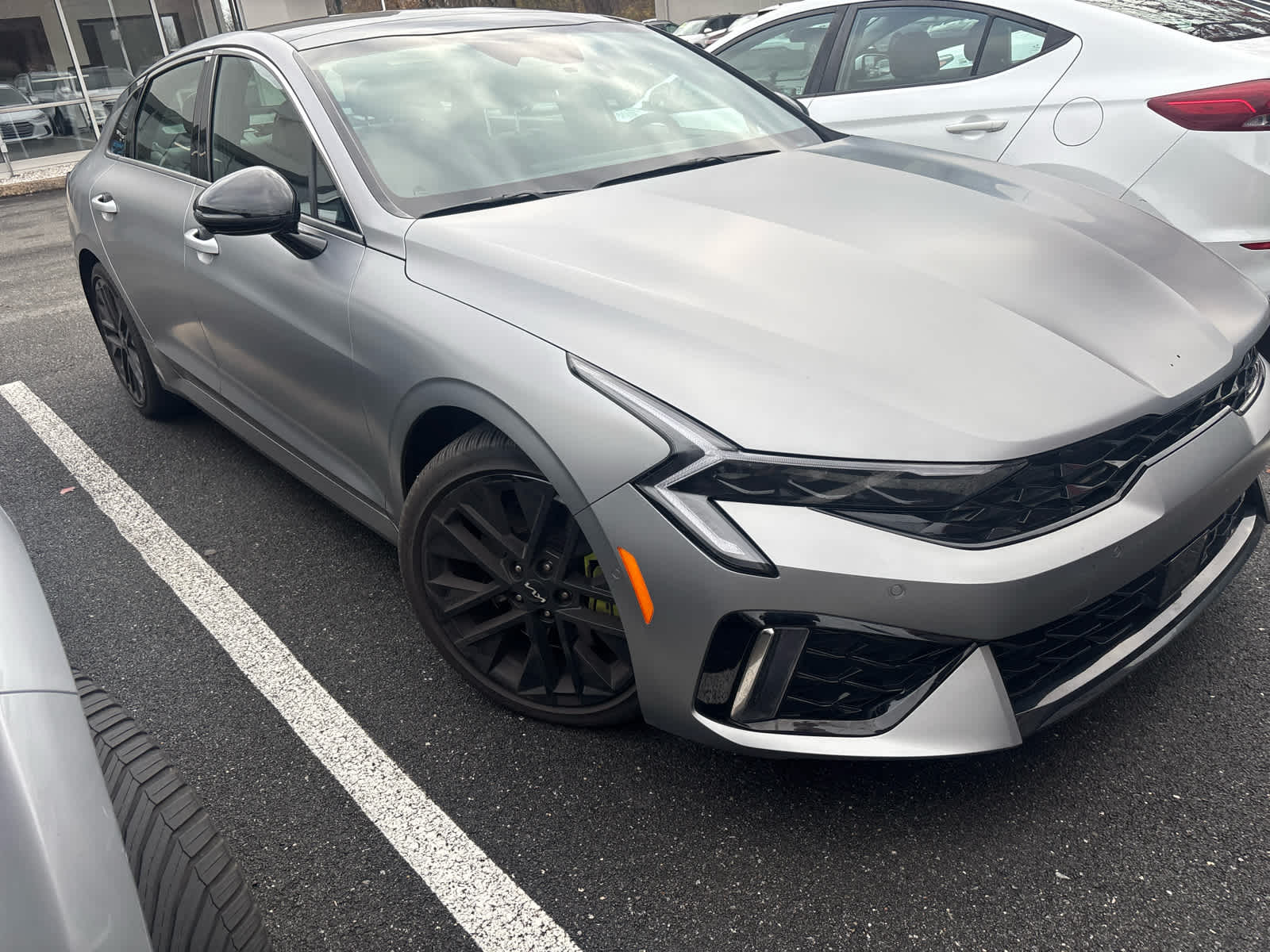 2025 Kia K5 GT photo 2