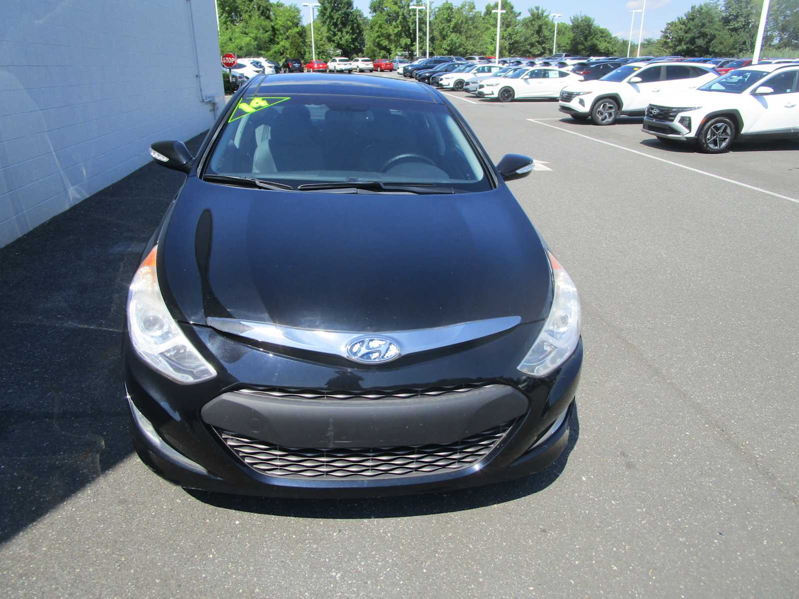Used 2014 Hyundai Sonata Hybrid Limited with VIN KMHEC4A44EA112089 for sale in New Castle, DE