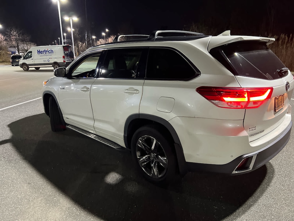 Used 2019 Toyota Highlander Hybrid Limited V6 SUV