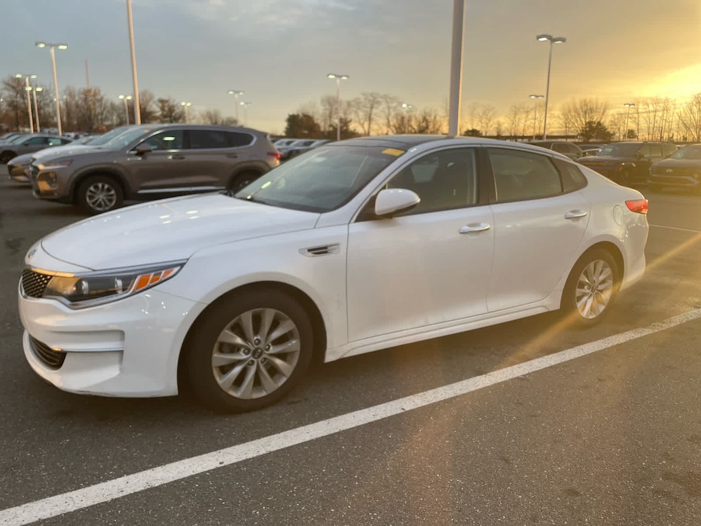 Used 2017 Kia Optima EX Sedan