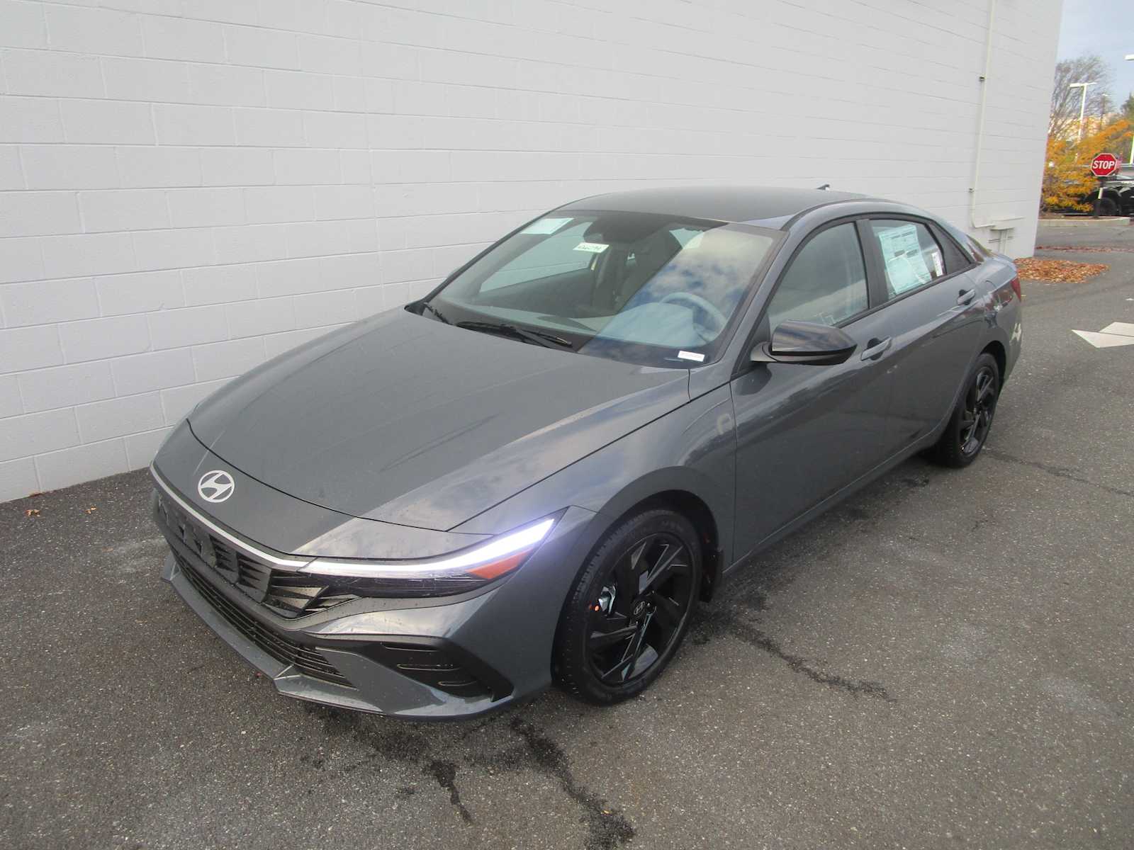 New 2026 Hyundai Elantra SEL Sport Sedan