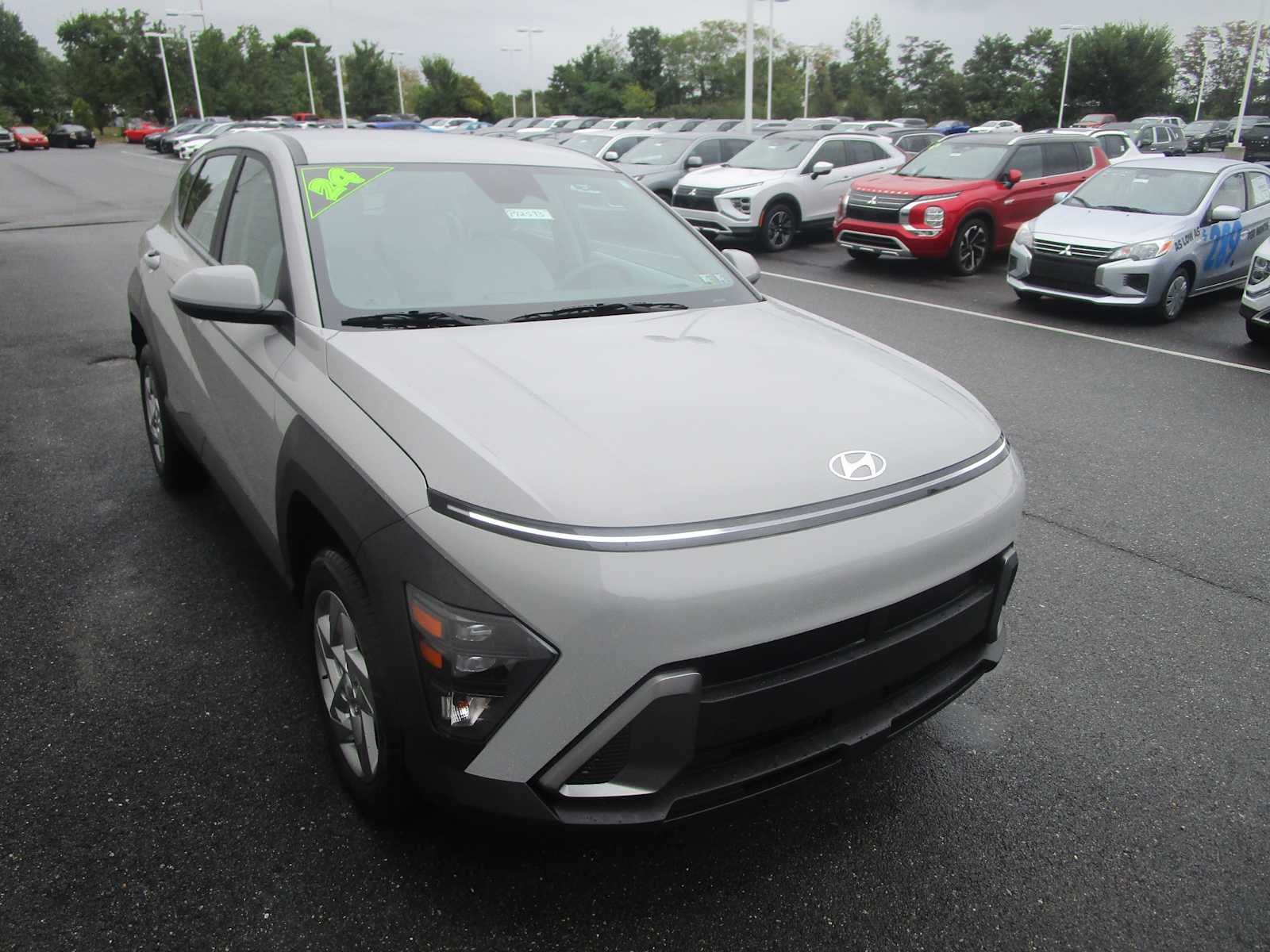 2024 Hyundai Kona SE photo 3