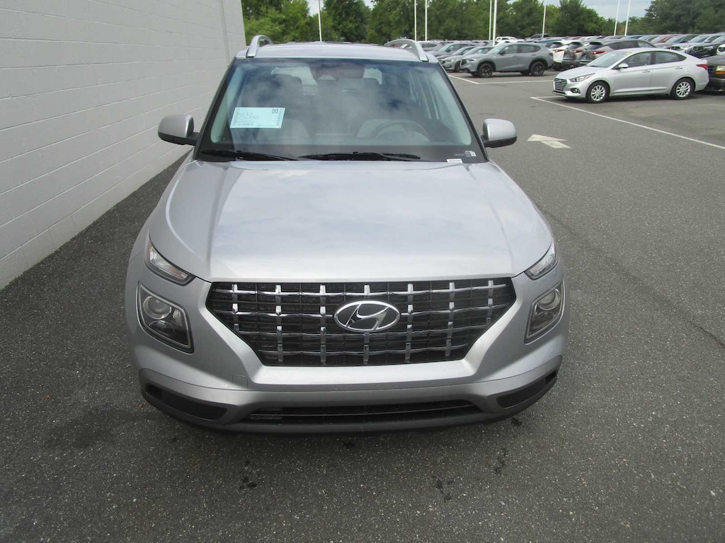 New 2026 Hyundai Venue SEL SUV