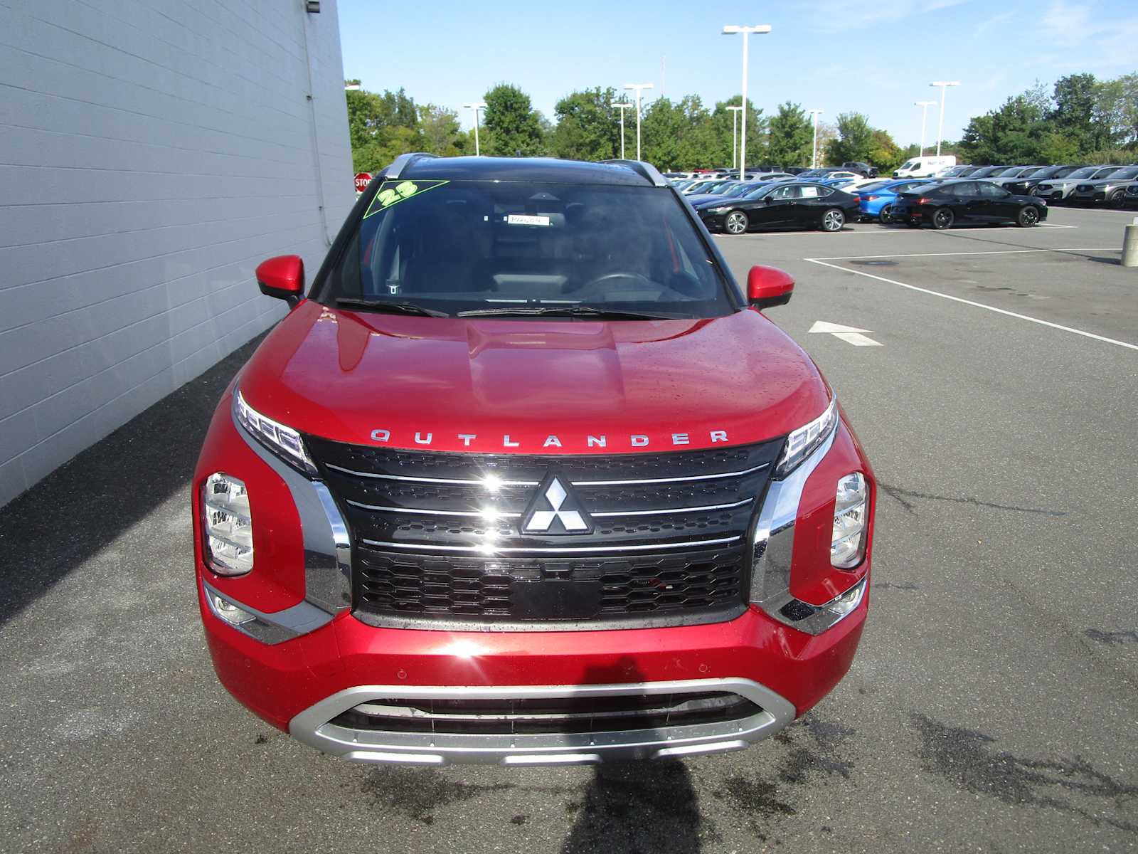 2023 Mitsubishi Outlander PHEV SEL photo 2