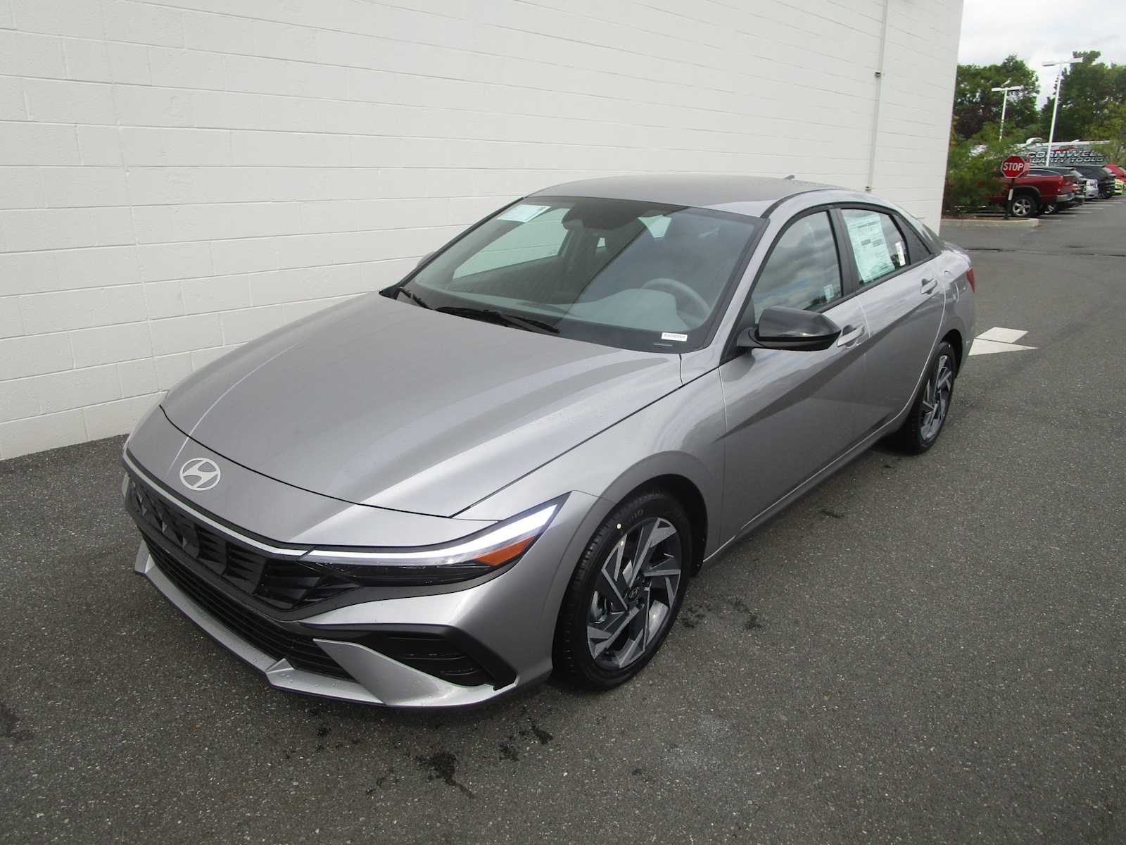 2025 Hyundai Elantra SEL's photo