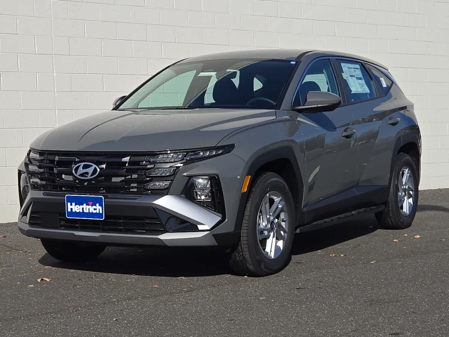 2026 Hyundai Tucson SE's photo