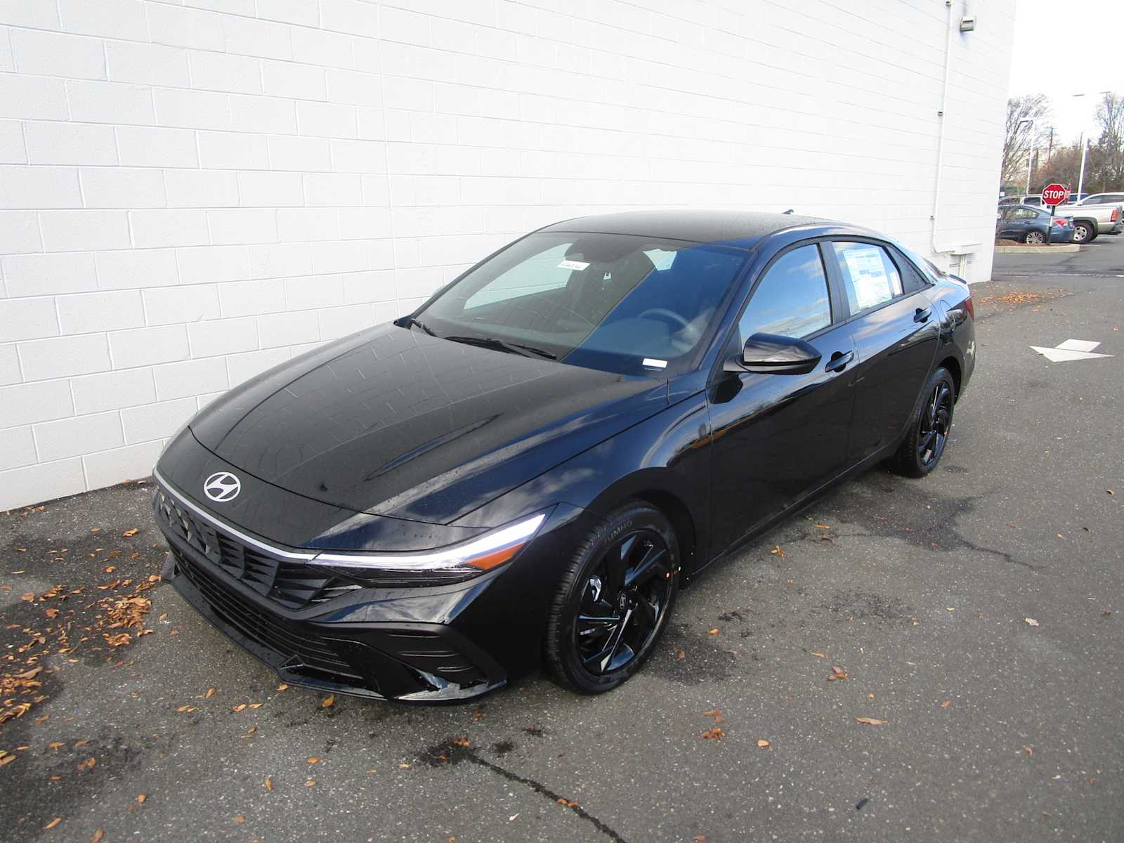 2026 Hyundai Elantra SEL's photo