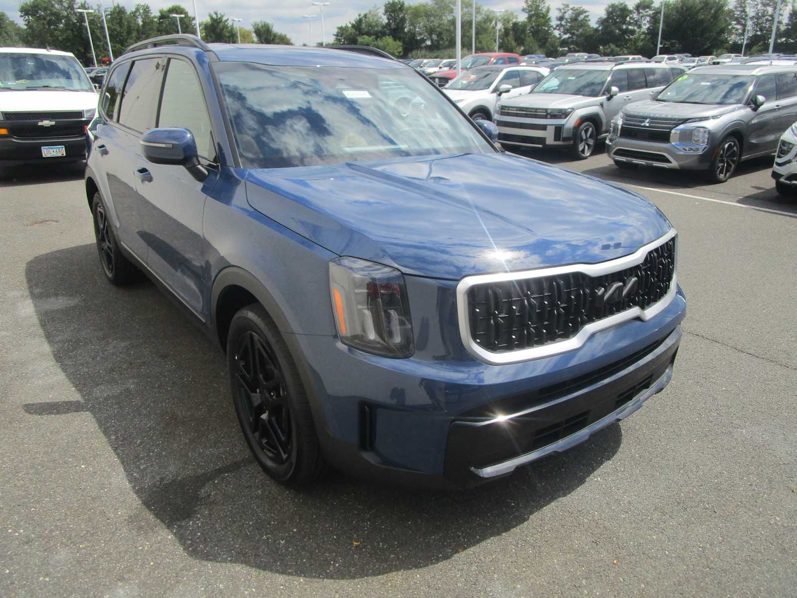 2025 Kia Telluride EX X-Line photo 3
