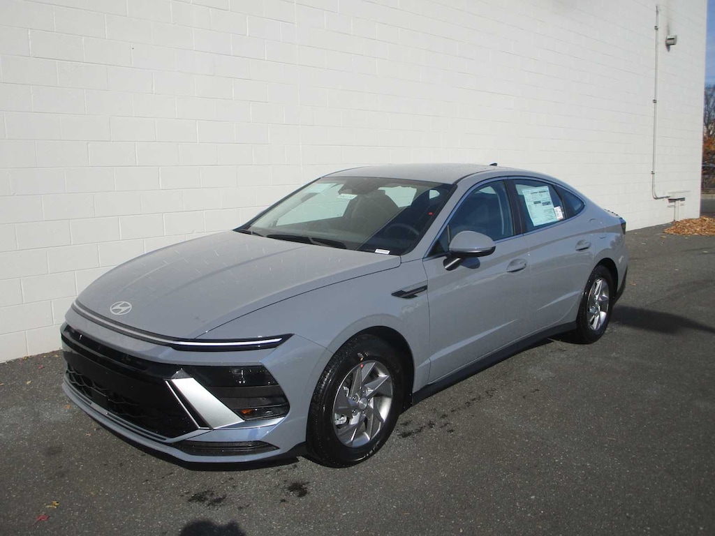 New 2026 Hyundai Sonata SE Sedan