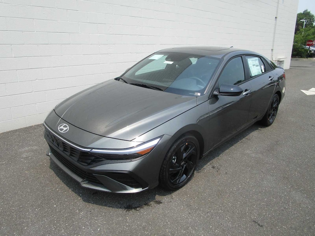 New 2026 Hyundai Elantra SEL SPORT PLUS SULEV SDN IVT Sedan