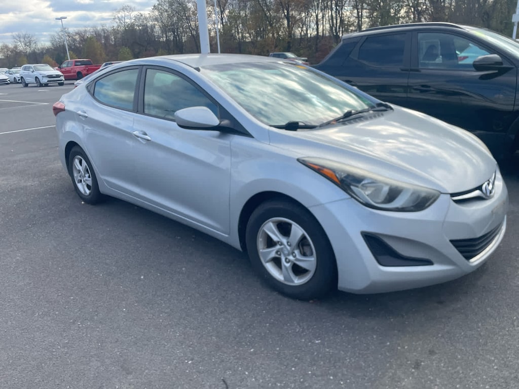 Used 2014 Hyundai Elantra SE Sedan