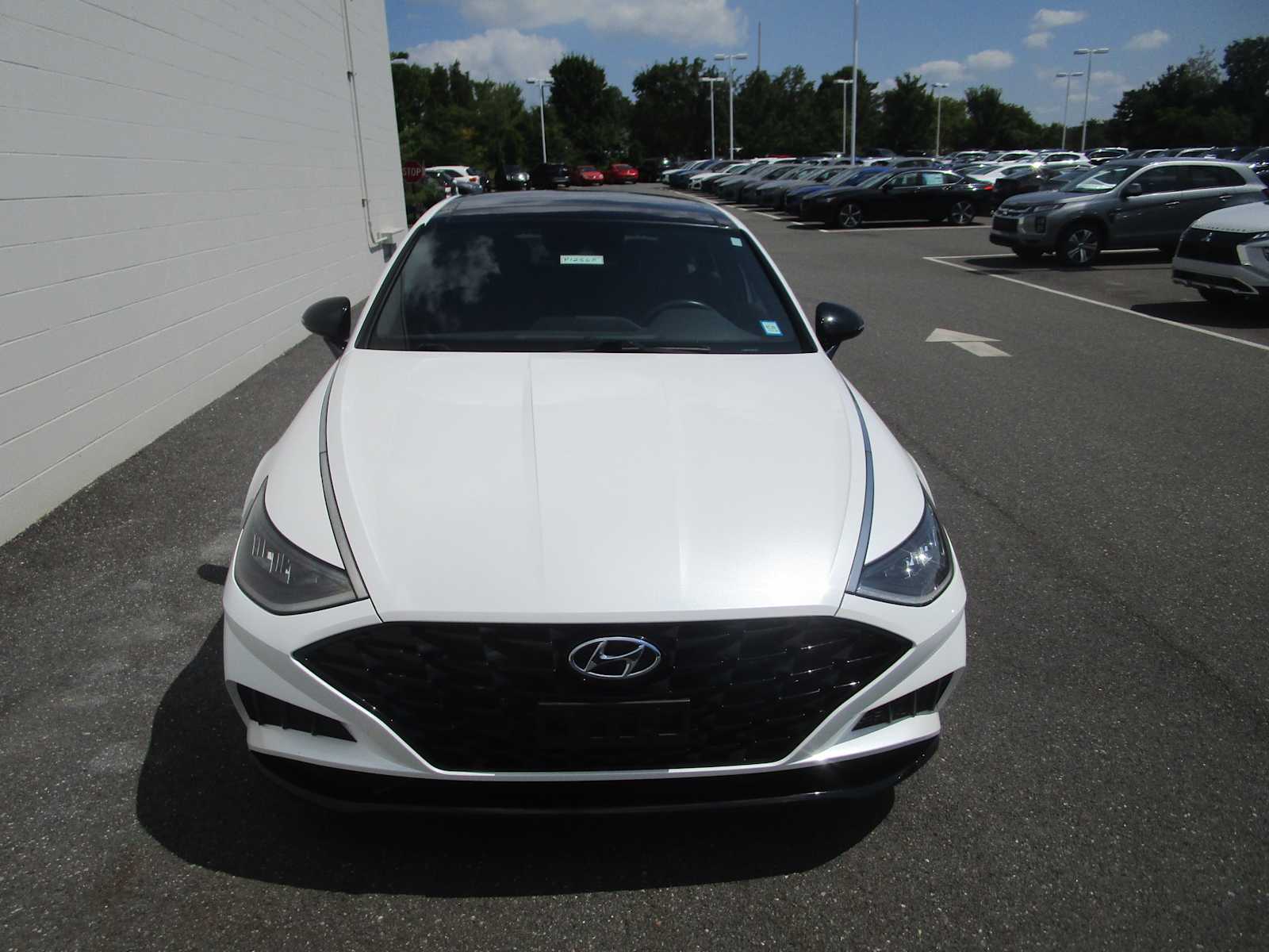2022 Hyundai Sonata SEL Plus photo 2