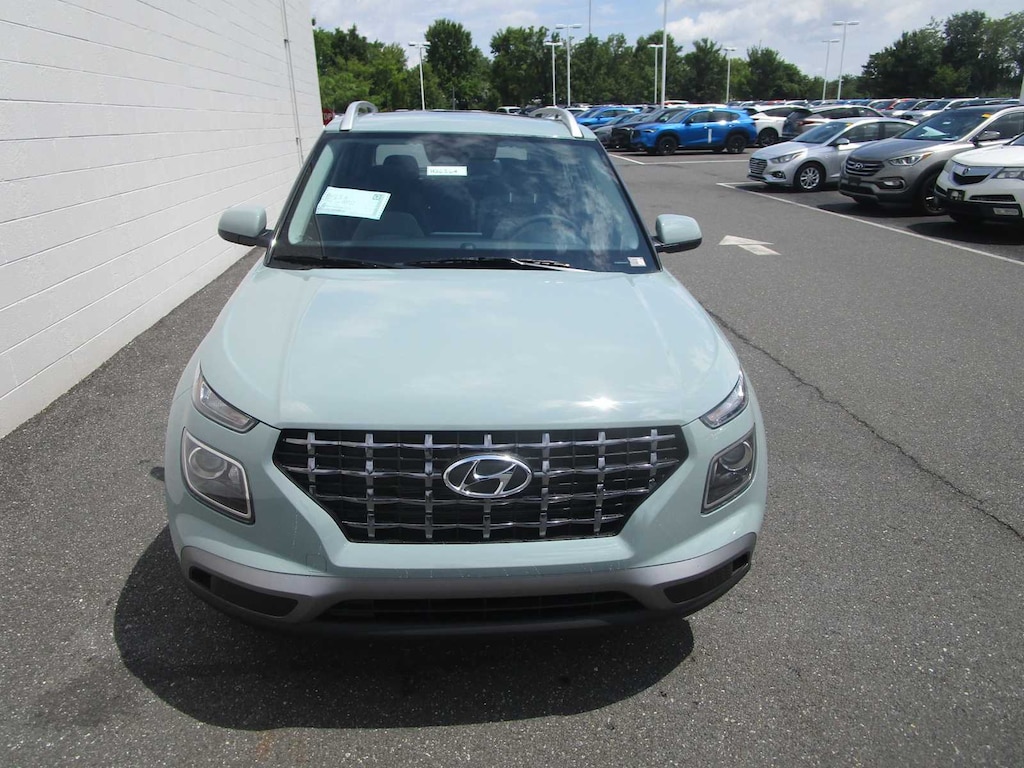 New 2026 Hyundai Venue SEL SUV