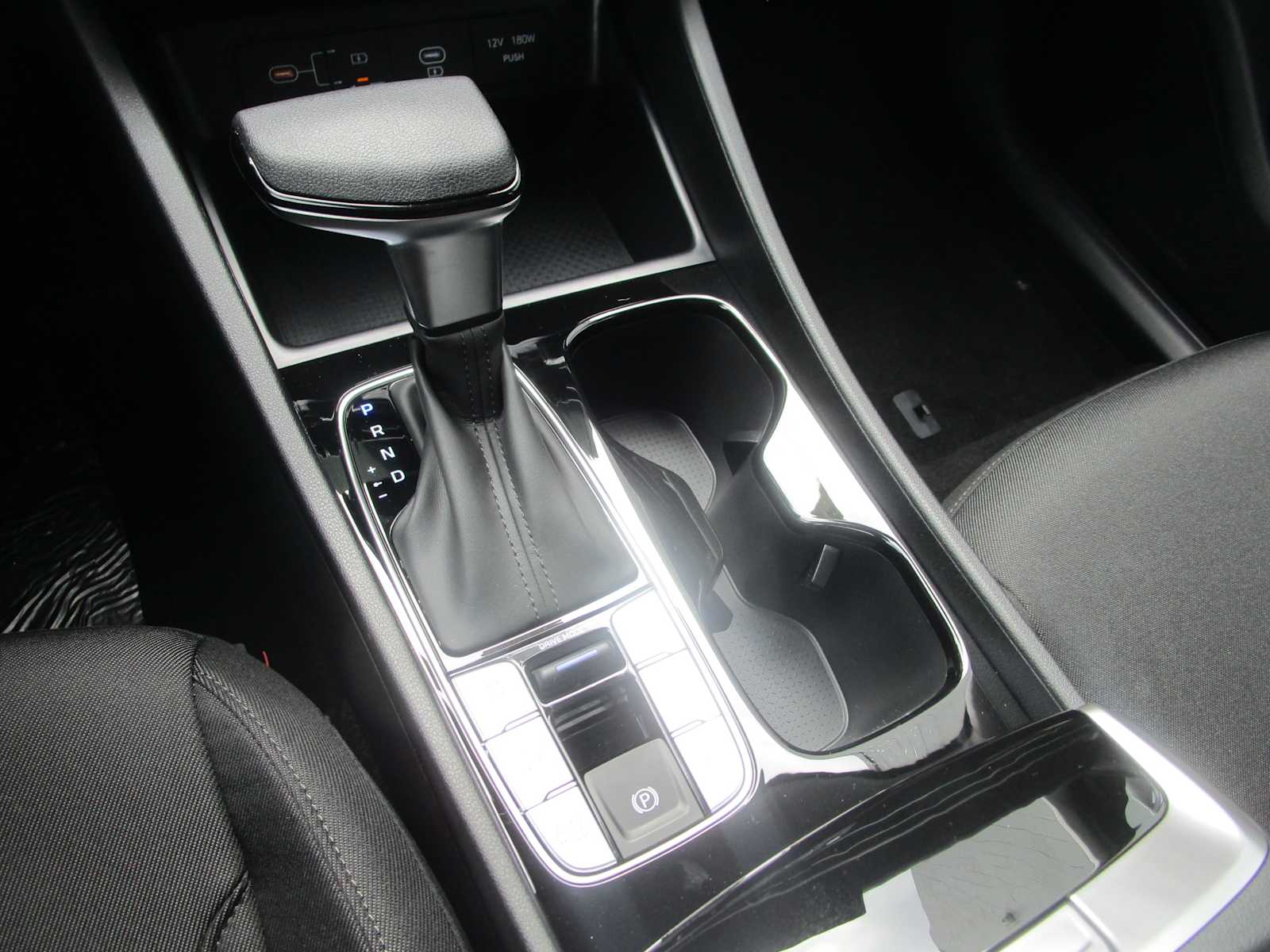 2026 Hyundai Tucson SE - Photo 19