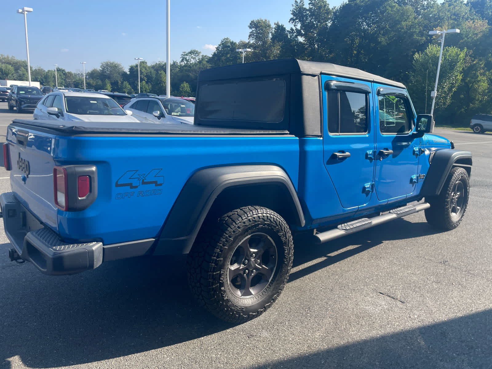 2020 Jeep Gladiator Sport photo 4