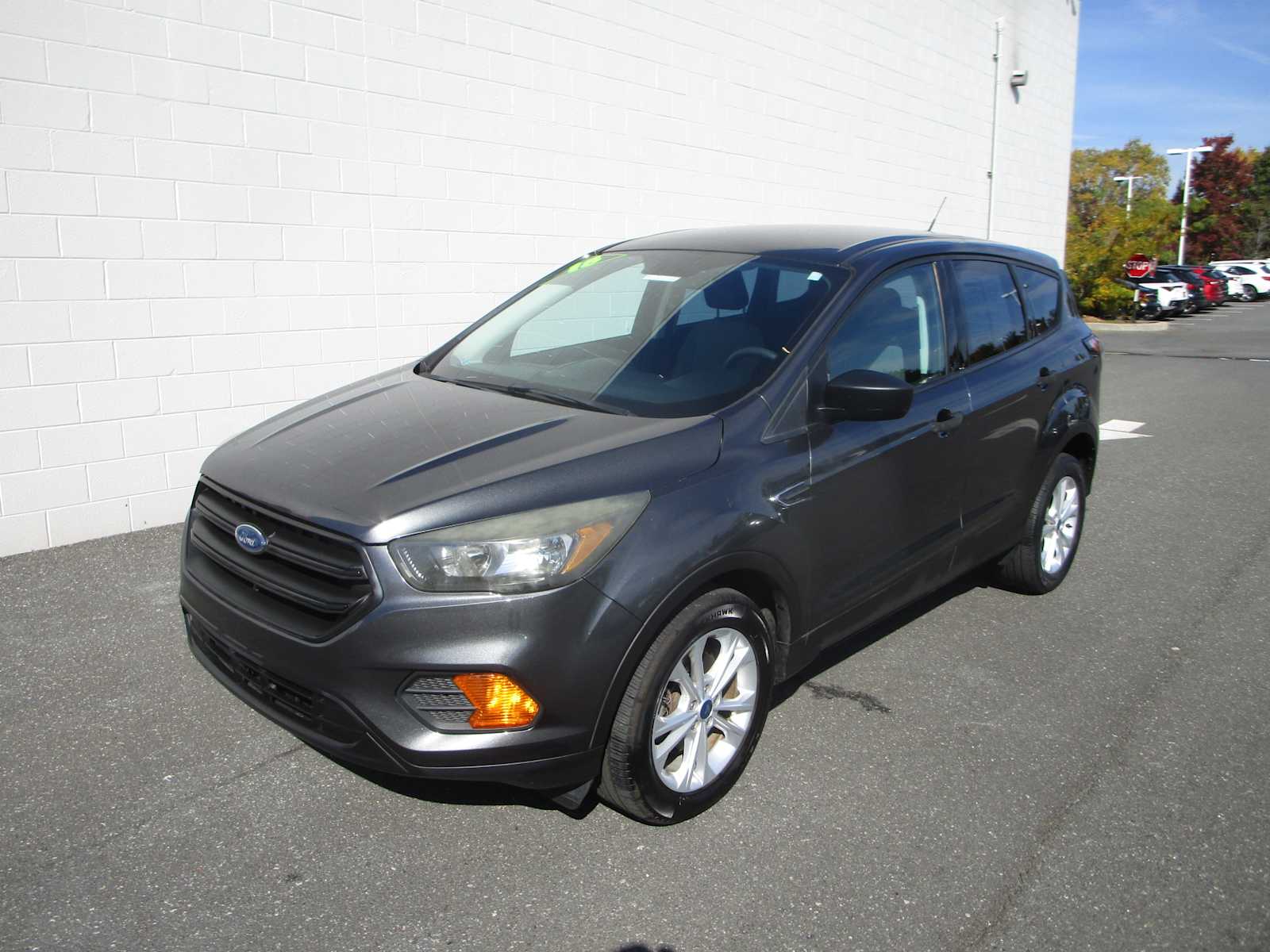  2018 Ford Escape S FWD   
