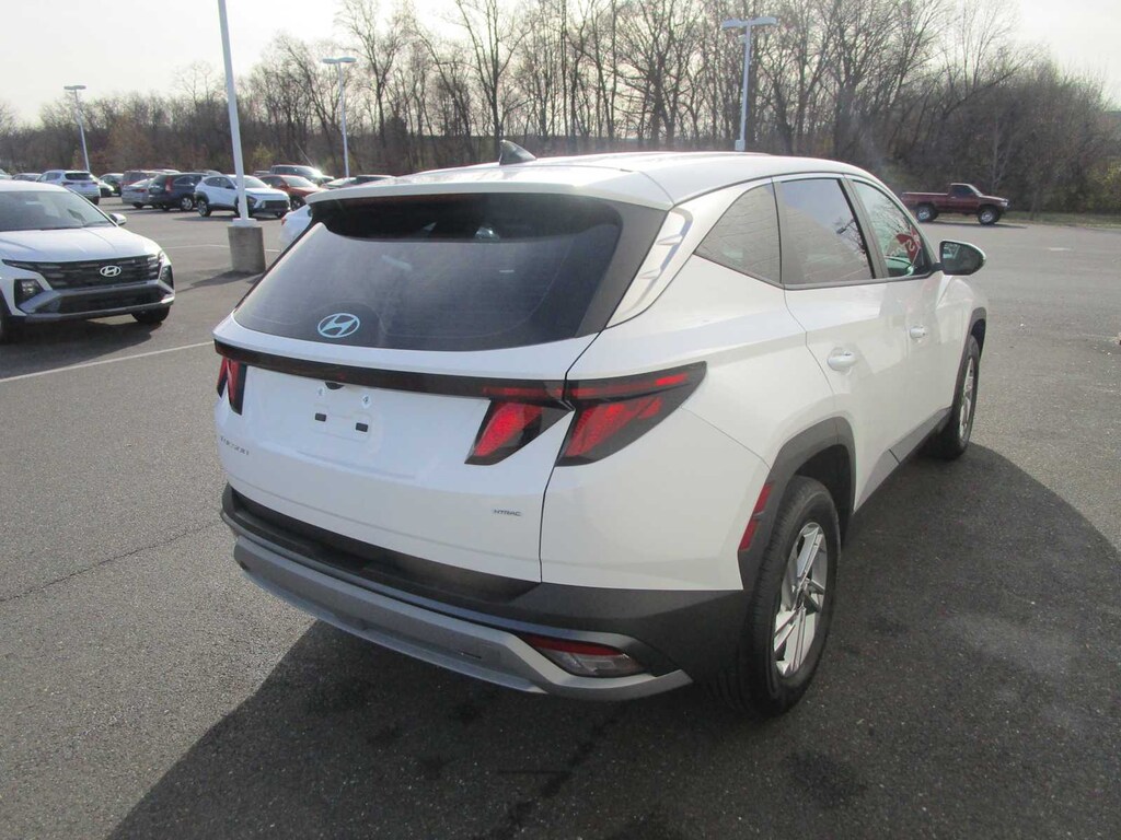Certified 2025 Hyundai Tucson SE SUV
