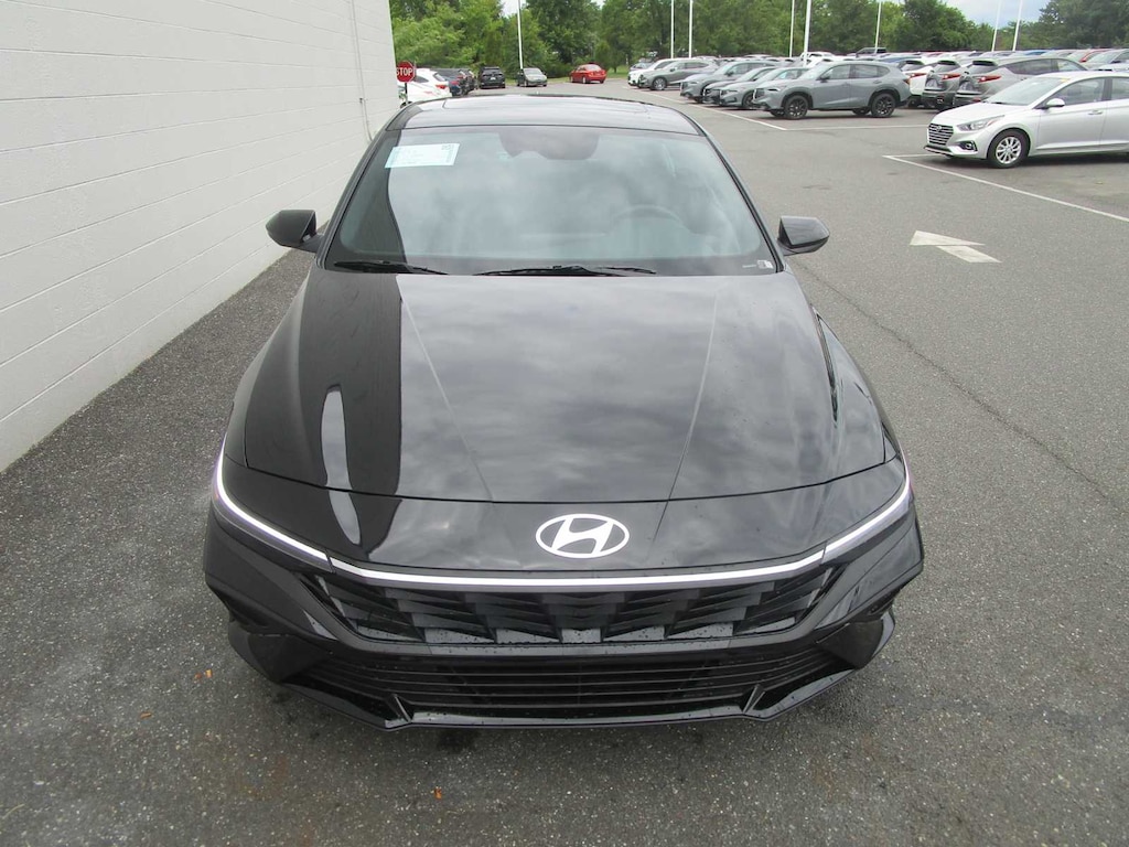 New 2026 Hyundai Elantra SEL SPORT PLUS SULEV SDN Sedan