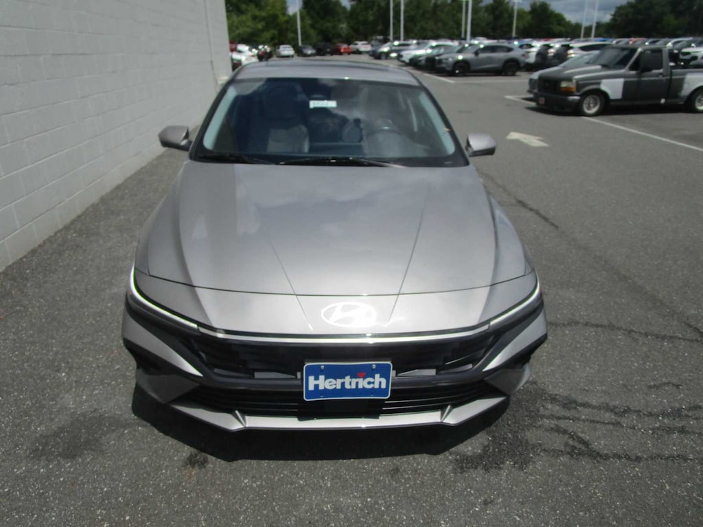Certified 2024 Hyundai Elantra Limited Sedan