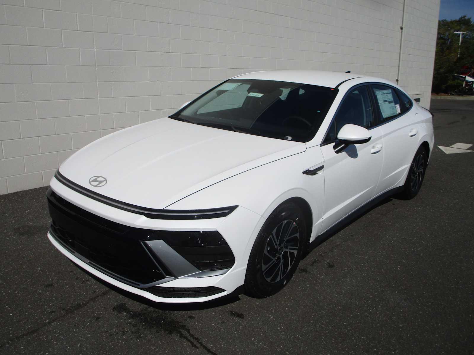 2026 Hyundai Sonata Hybrid Blue Sedan