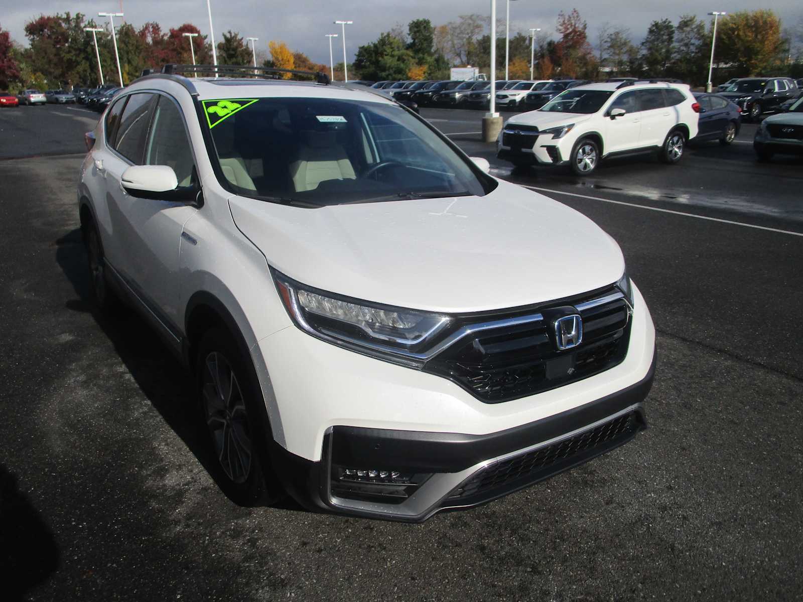 2022 Honda CR-V Hybrid Touring photo 3