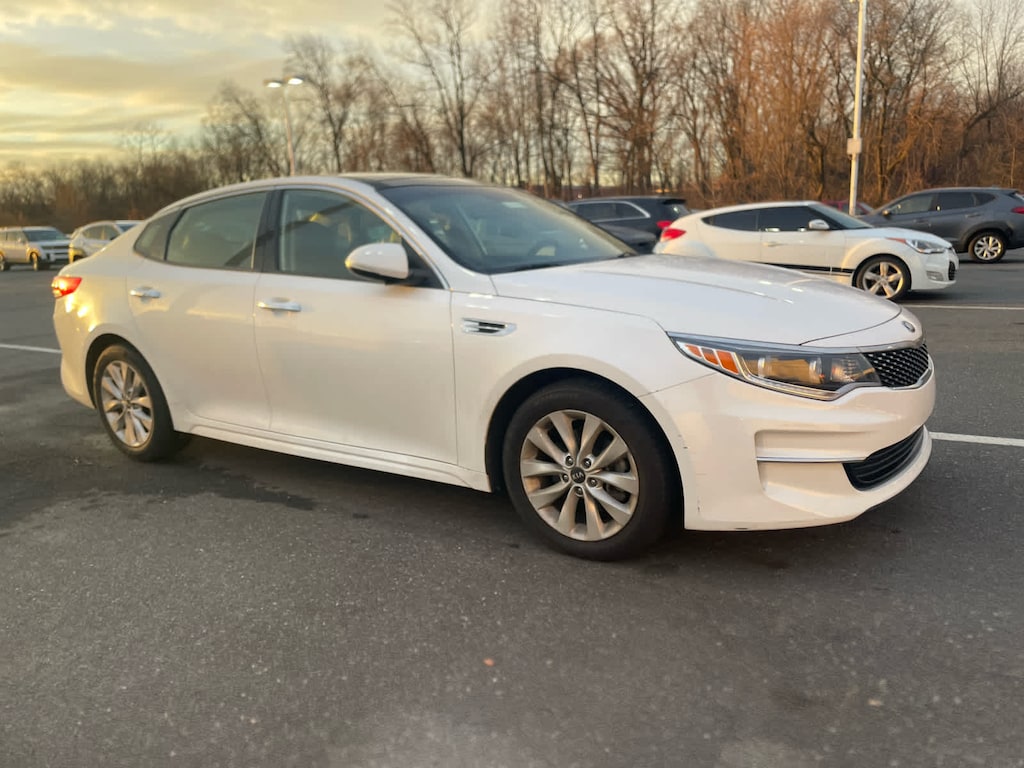 Used 2017 Kia Optima EX Sedan