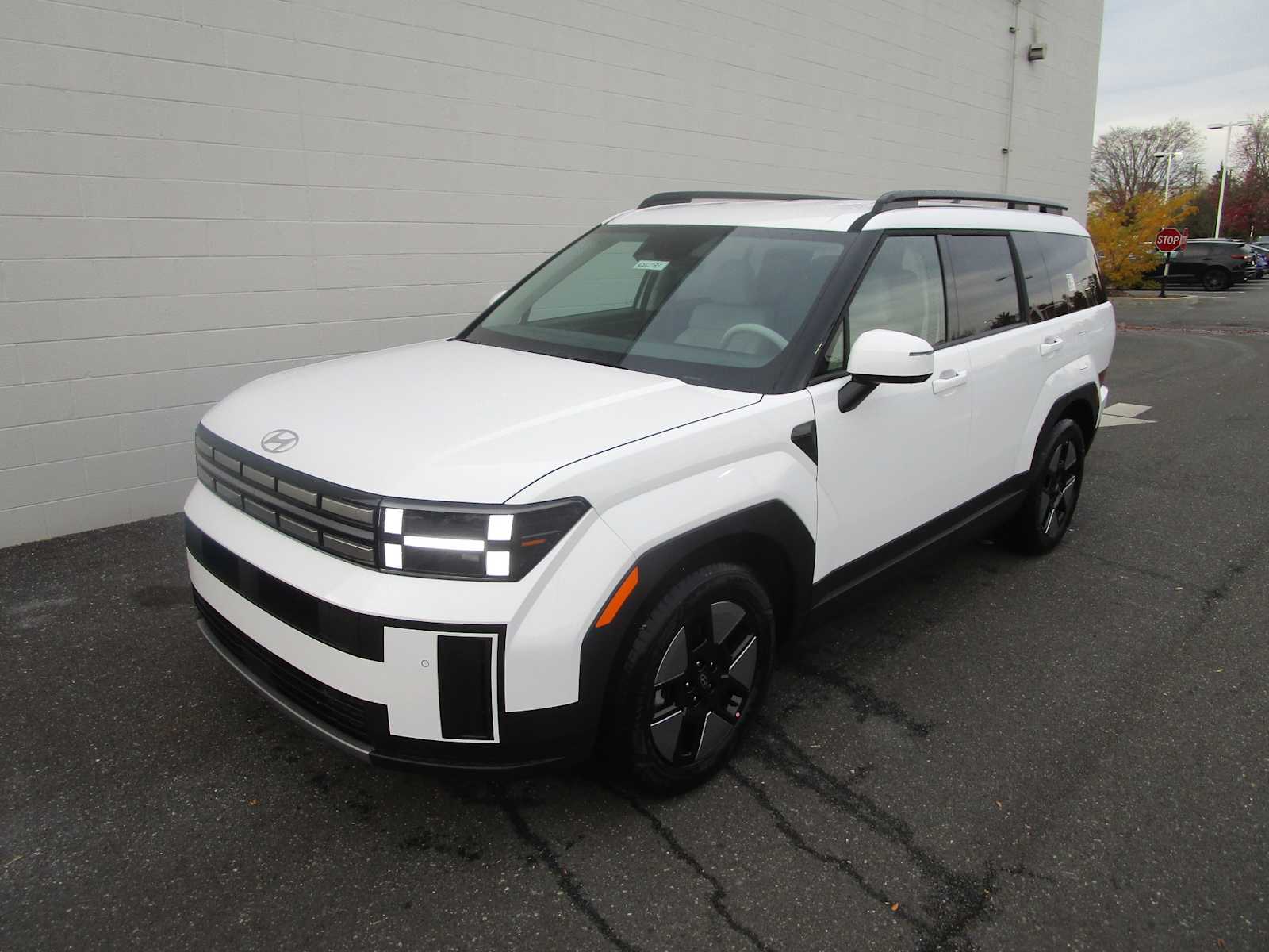 2026 Hyundai Santa Fe SEL's photo