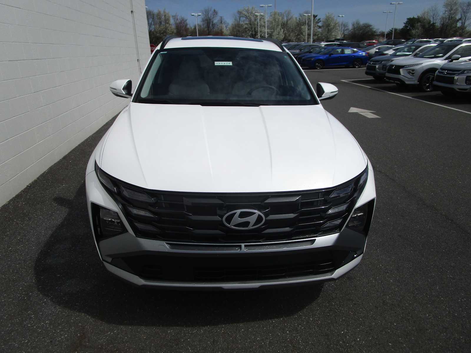 2025 Hyundai Tucson SEL Convenience photo 2