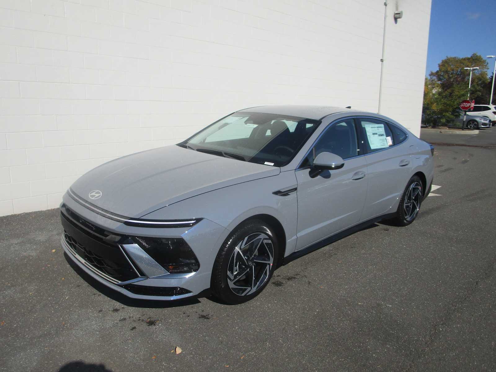 2026 Hyundai Sonata SEL's photo