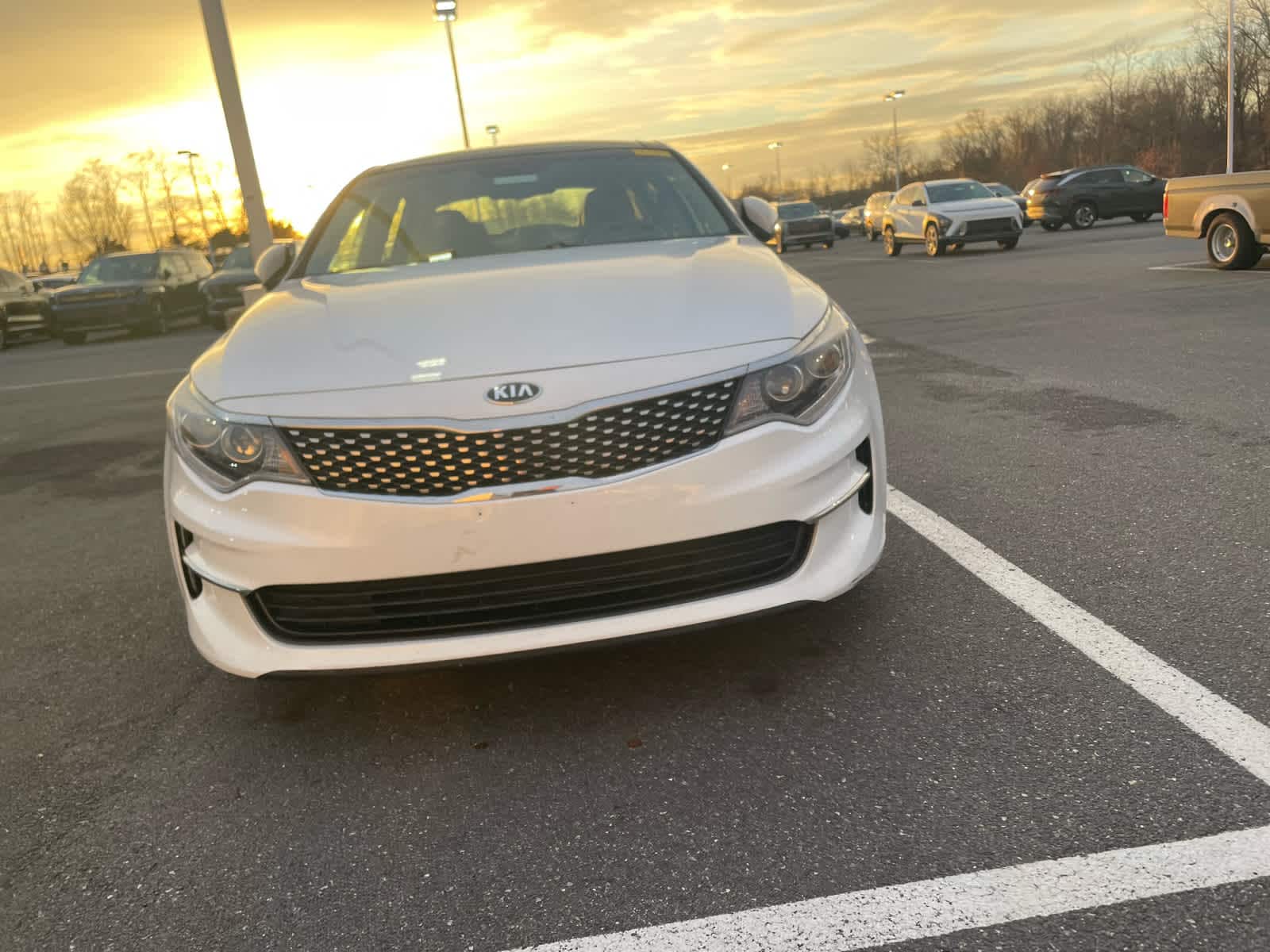Used 2017 Kia Optima EX with VIN 5XXGU4L39HG151817 for sale in New Castle, DE