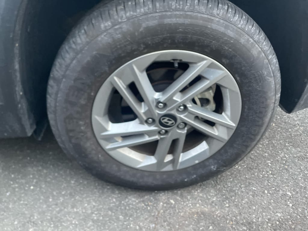 Certified 2025 Hyundai Tucson SE SUV