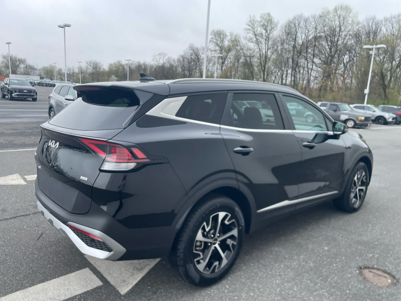 View vehicle photo 4