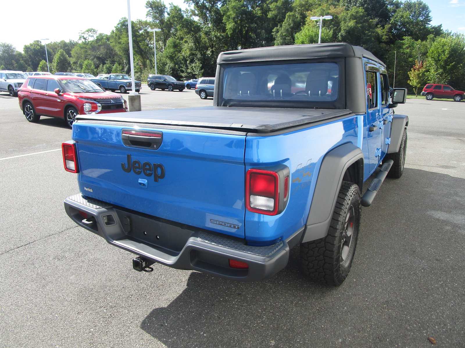 2020 Jeep Gladiator Sport photo 4