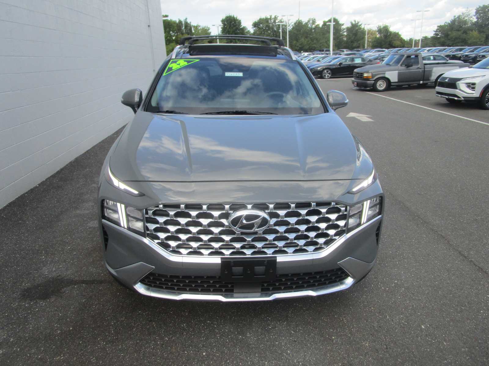 2022 Hyundai Santa Fe SEL Premium photo 2