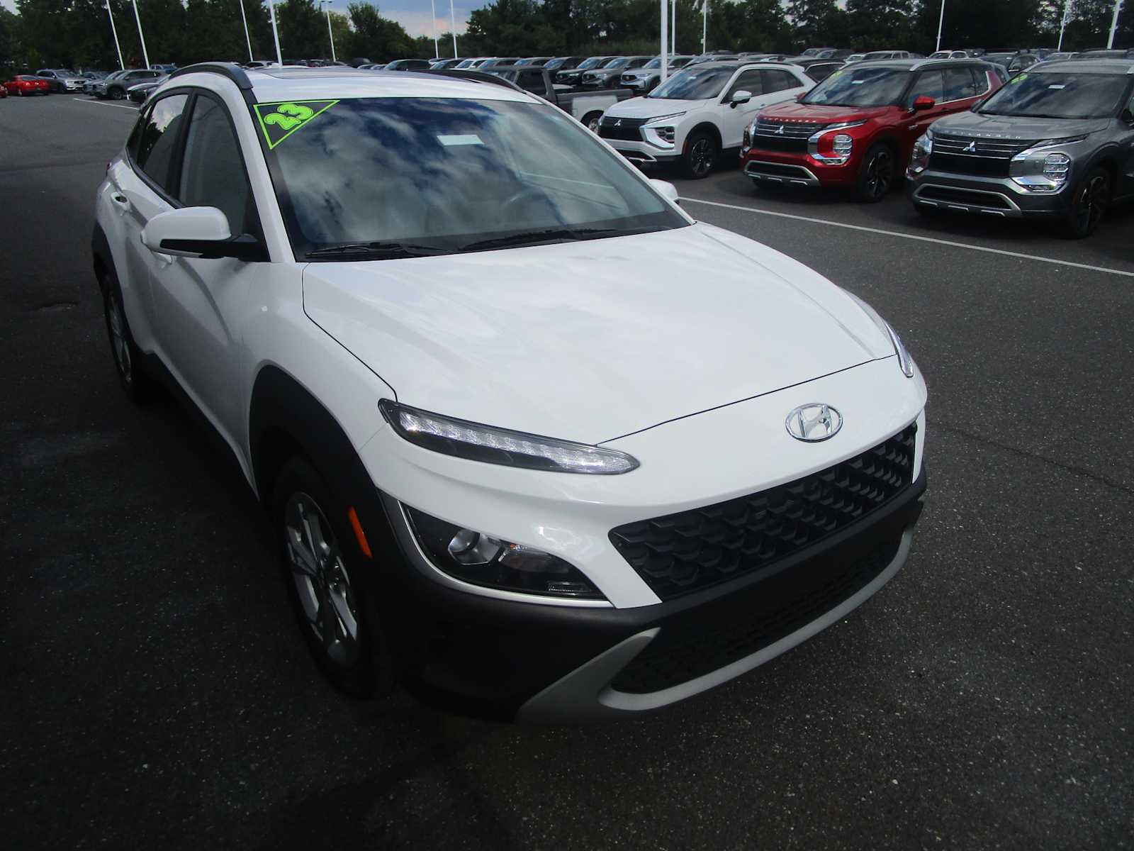 2023 Hyundai Kona SEL photo 3