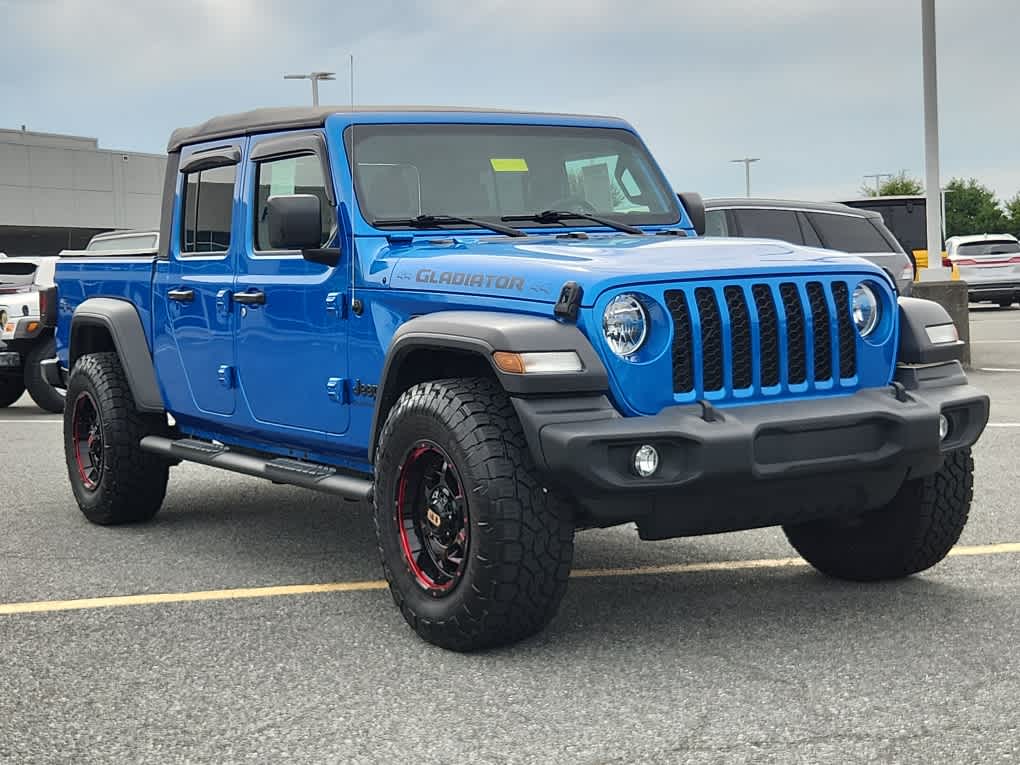 2020 Jeep Gladiator Sport photo 2