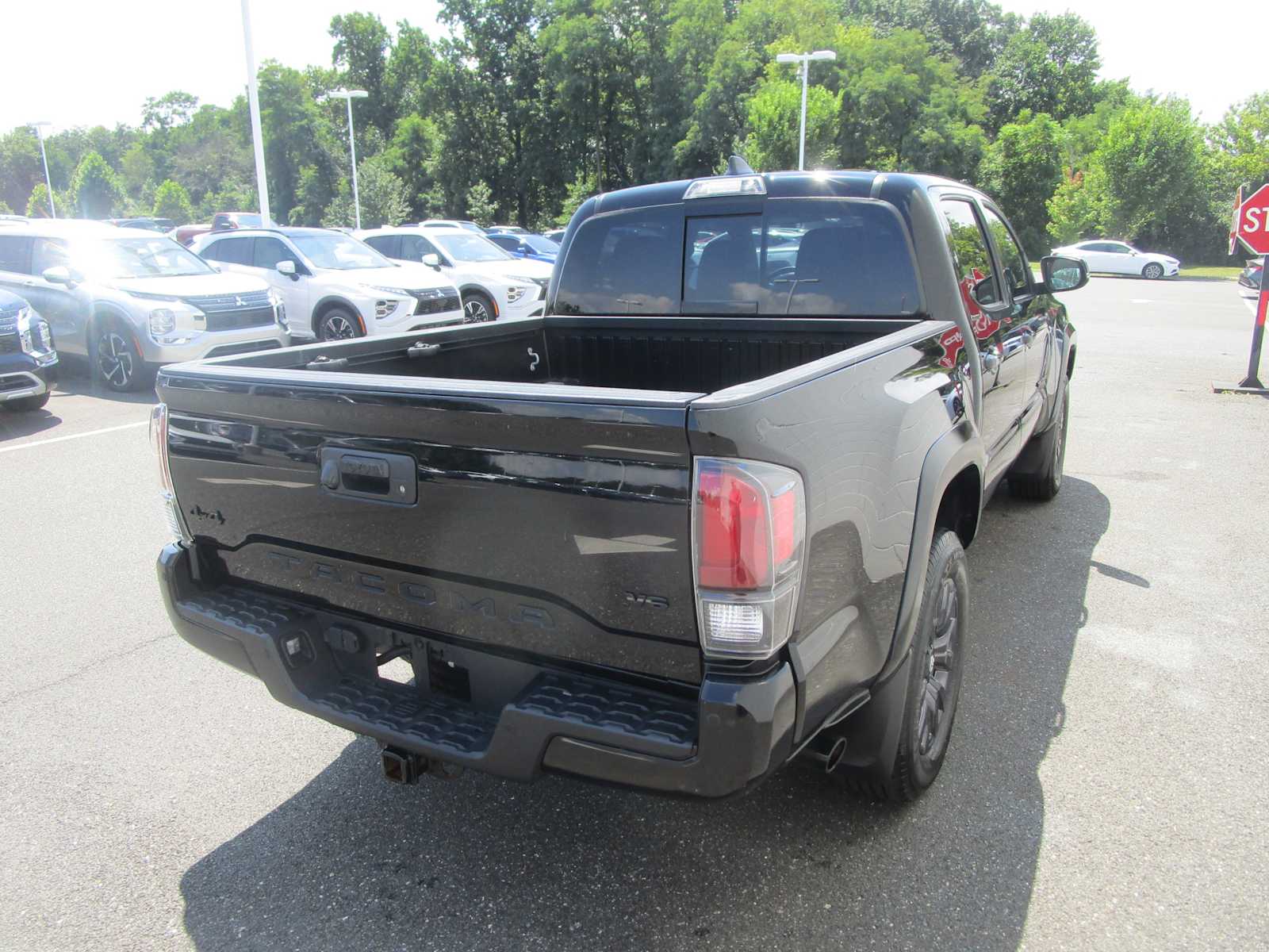 2022 Toyota Tacoma Limited Double Cab V6 photo 4