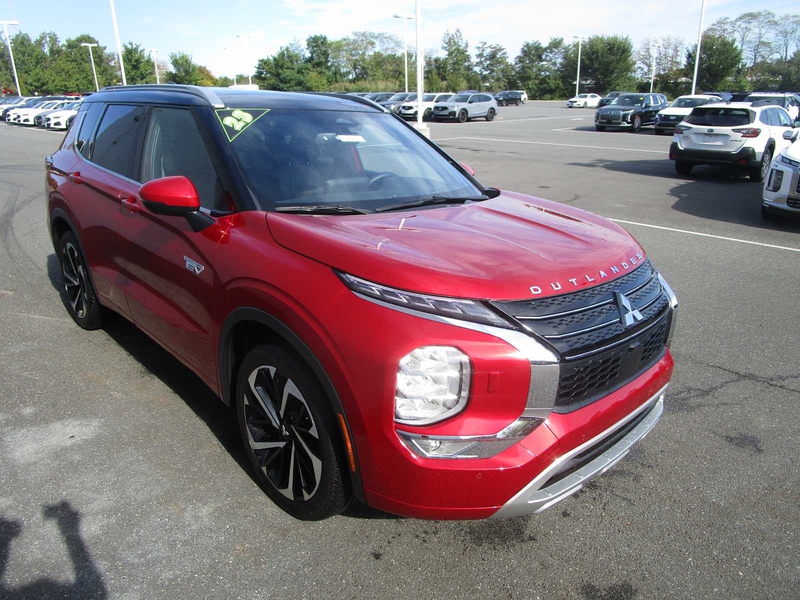 2023 Mitsubishi Outlander PHEV SEL photo 3