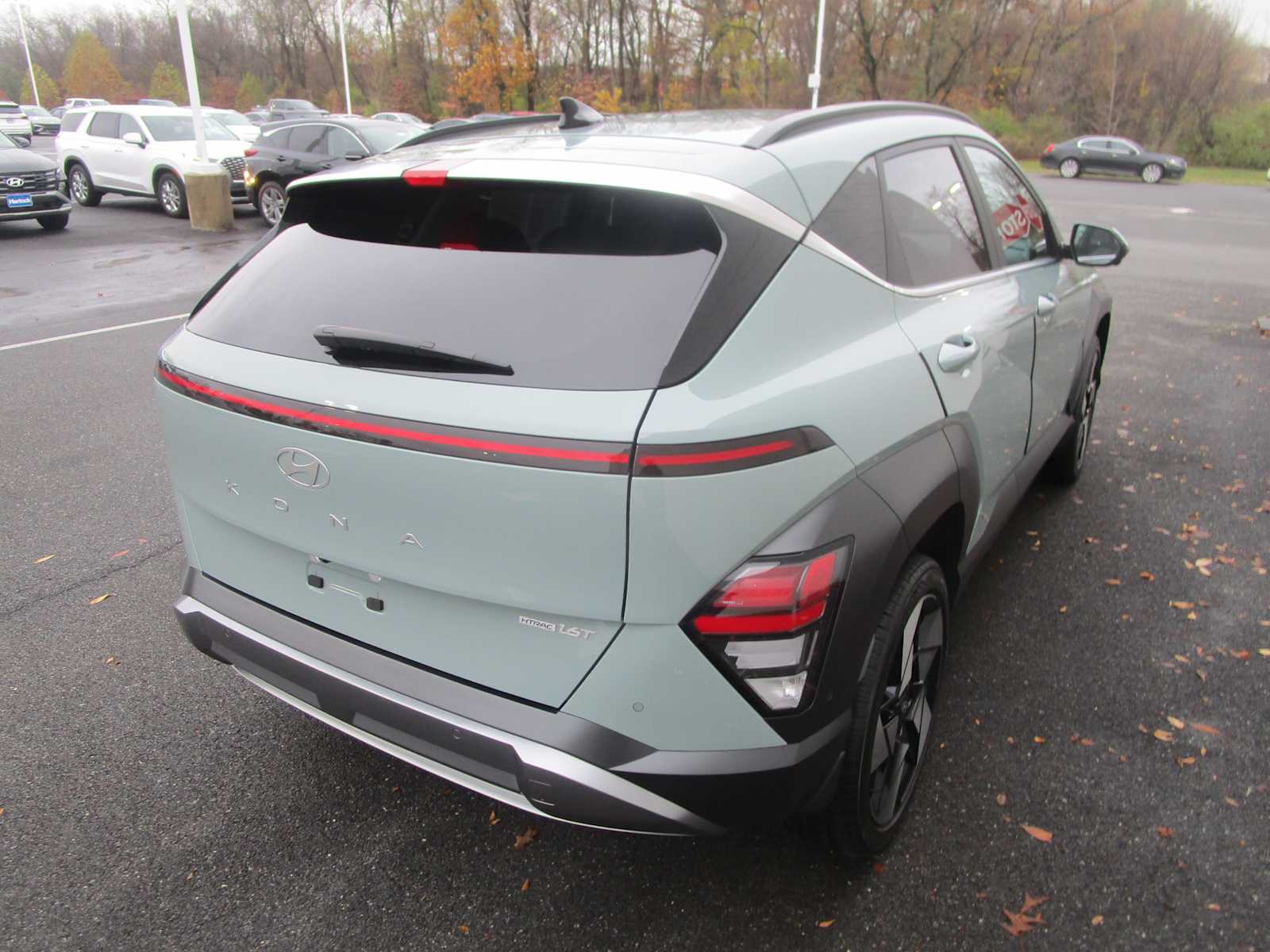 2024 Hyundai Kona Limited photo 4
