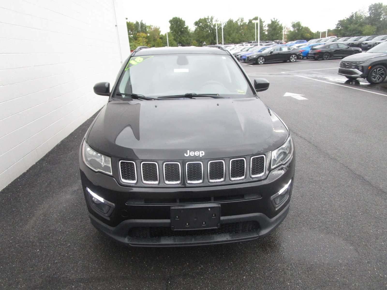 2018 Jeep Compass Latitude photo 2