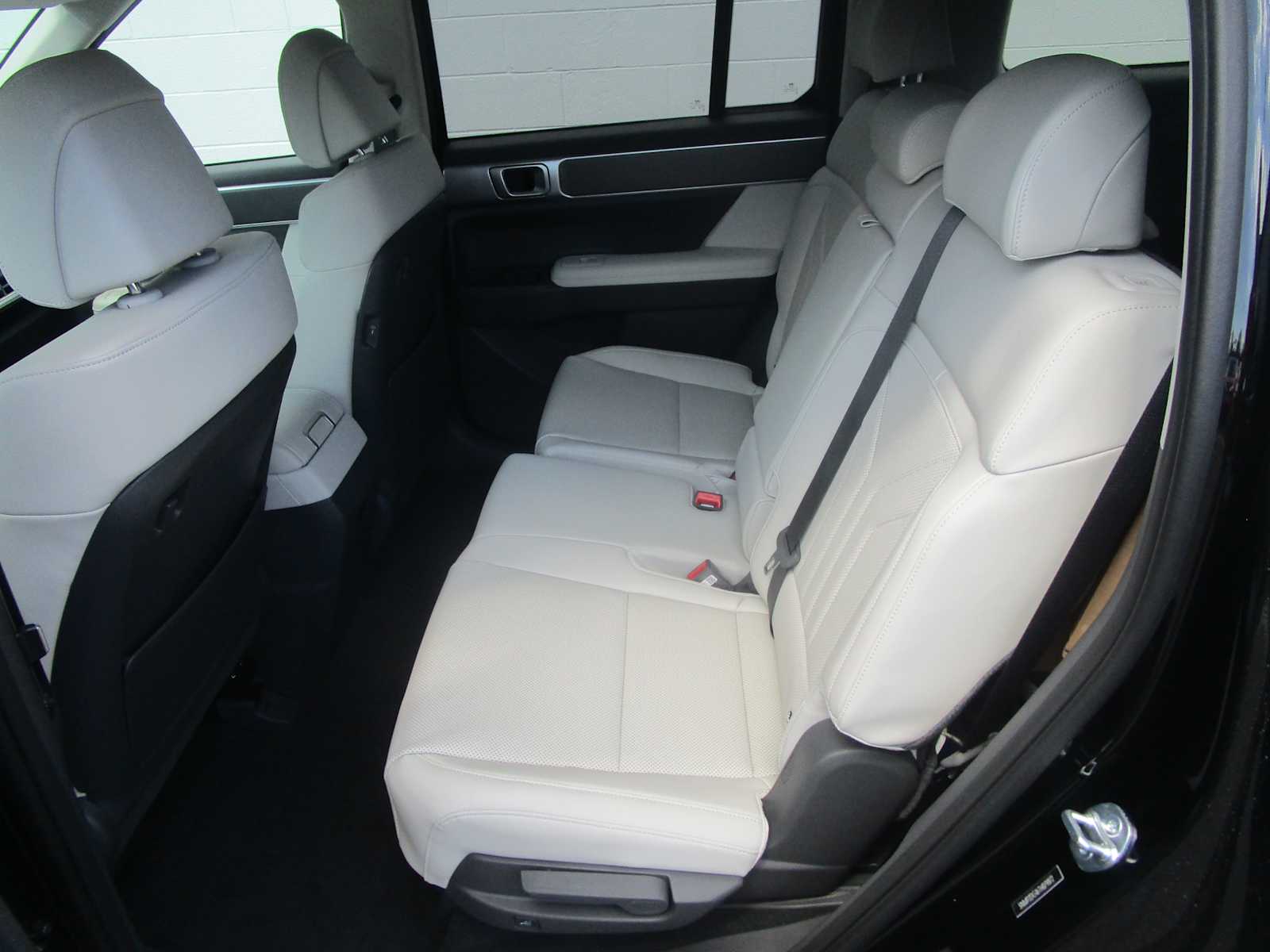 2026 Hyundai Santa Fe SEL - Photo 8