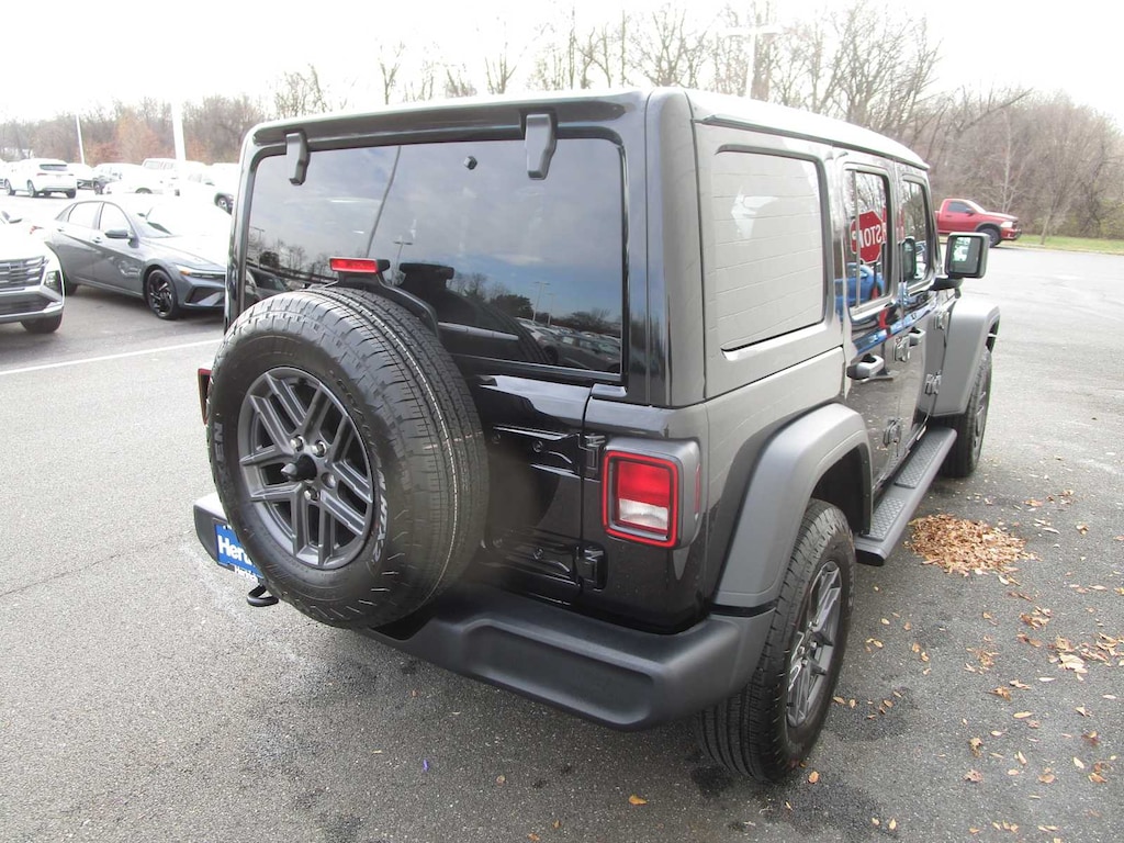 Certified 2025 Jeep Wrangler Sport SUV