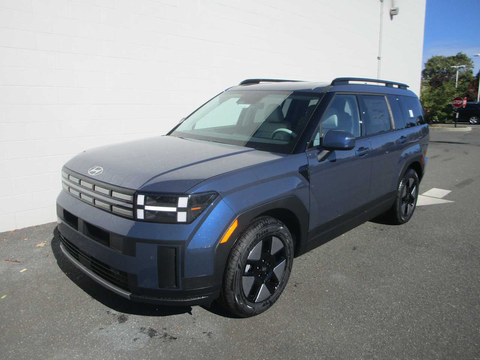 2026 Hyundai Santa Fe SEL's photo