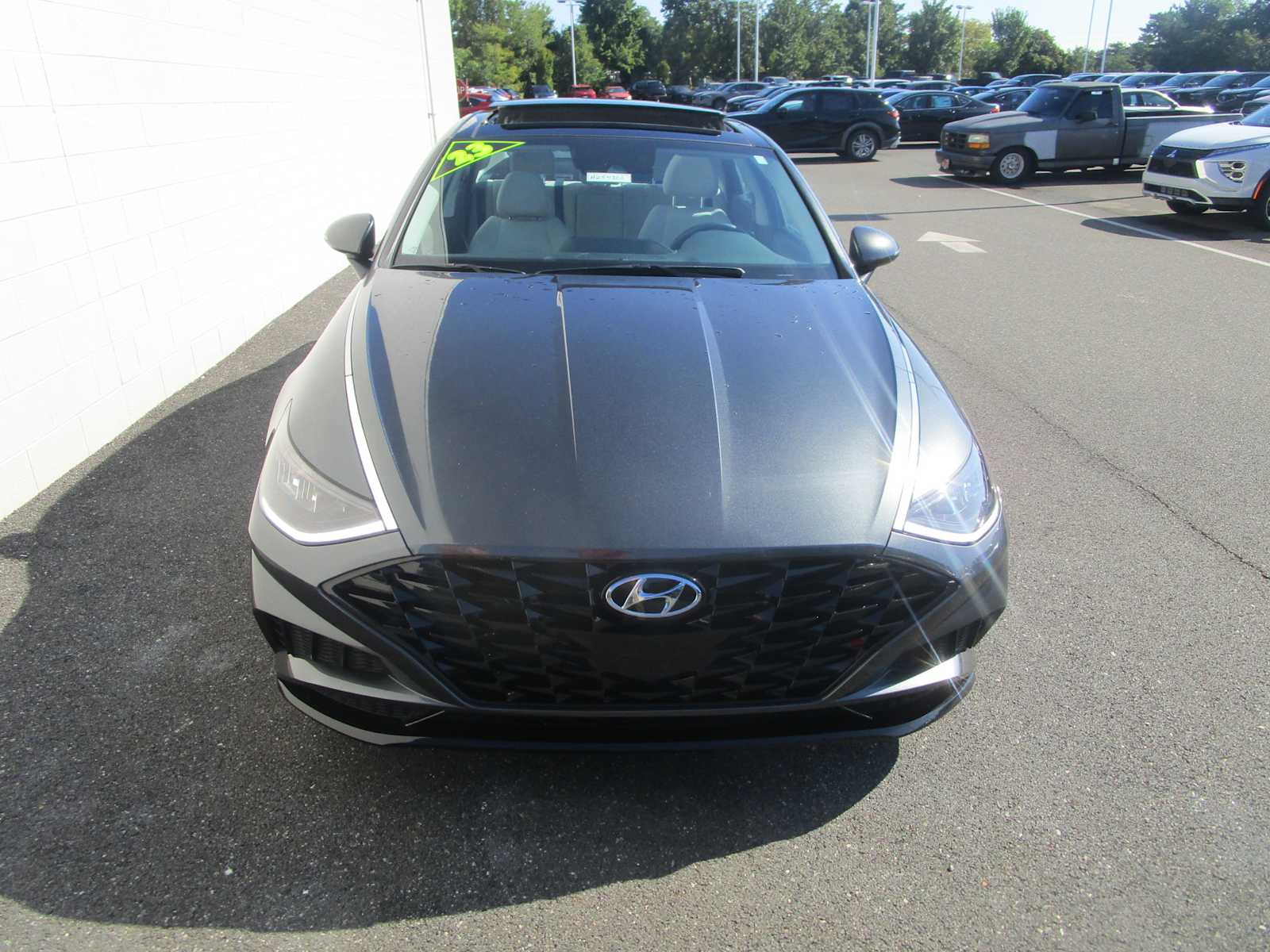 2023 Hyundai Sonata SEL photo 2