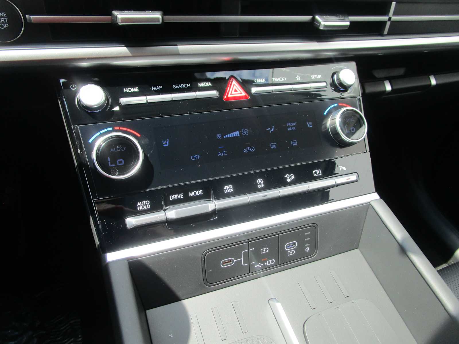 2026 Hyundai Santa Fe SEL - Photo 18