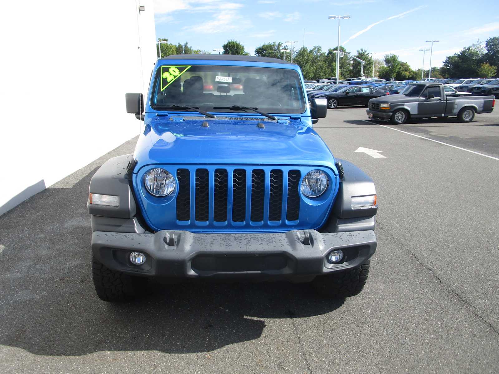 2020 Jeep Gladiator Sport photo 2