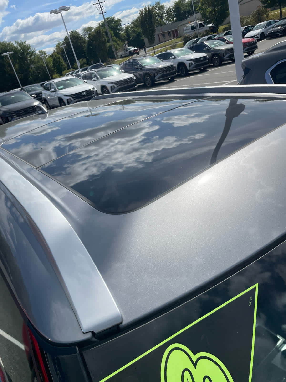 2023 Mitsubishi Outlander PHEV SEL photo 4