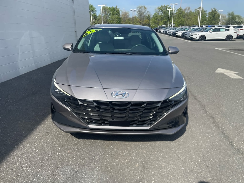 Certified 2023 Hyundai Elantra HEV Limited Sedan