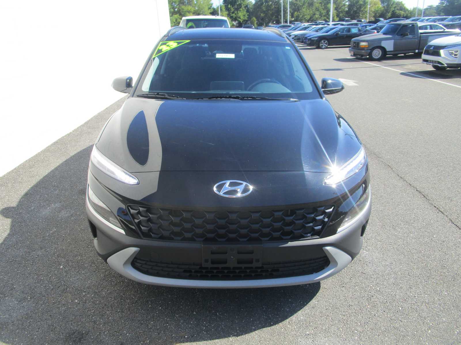 2023 Hyundai Kona SEL photo 2